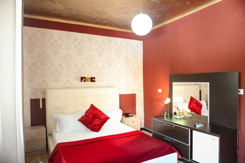 Hotel Eagle Tirana Exterior photo
