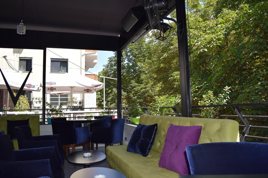 Hotel Eagle Tirana Exterior photo