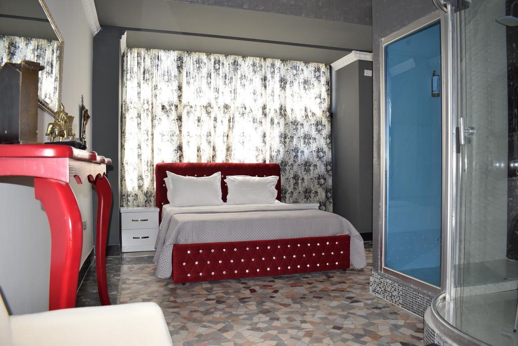 Hotel Eagle Tirana Exterior photo