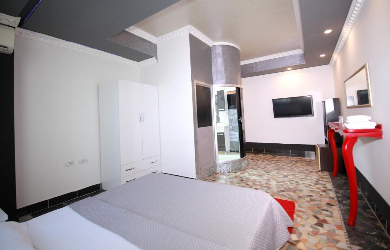 Hotel Eagle Tirana Exterior photo